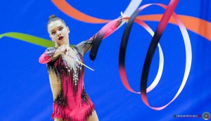 e putinati ferrara horodnycha polina un nastro sfe03949 copia simone ferraro ph copia